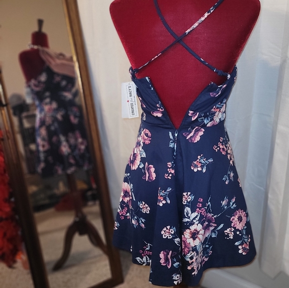 Floral dress - Picture 6 of 7